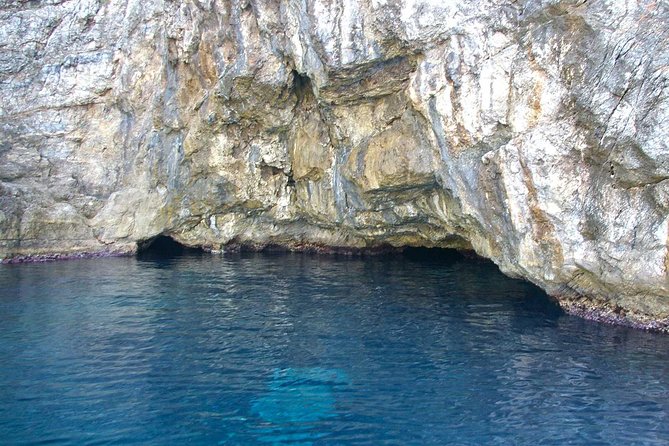 Private Boat Tours Dubrovnik Elaphiti islands & Blue cave - The Logistics: Comfortable, Fully Equipped Boat