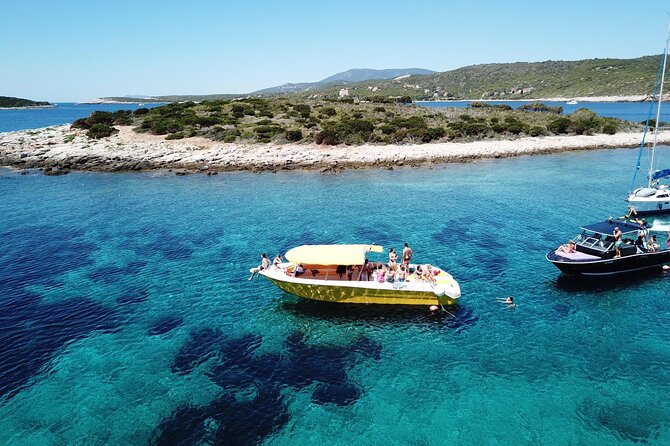 Private boat transfer Split/ Split airport - Hvar - Enjoy a Private Speedboat Transfer from Split to Hvar