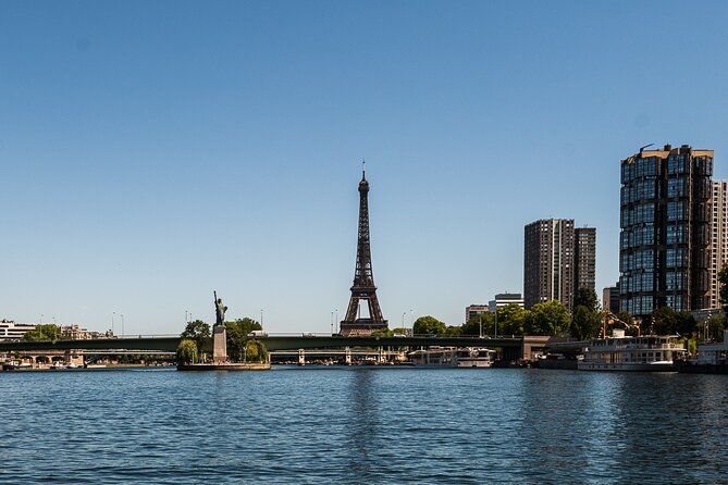Private Boat Trip in Paris - Embarkation at Central Paris with Easy Access