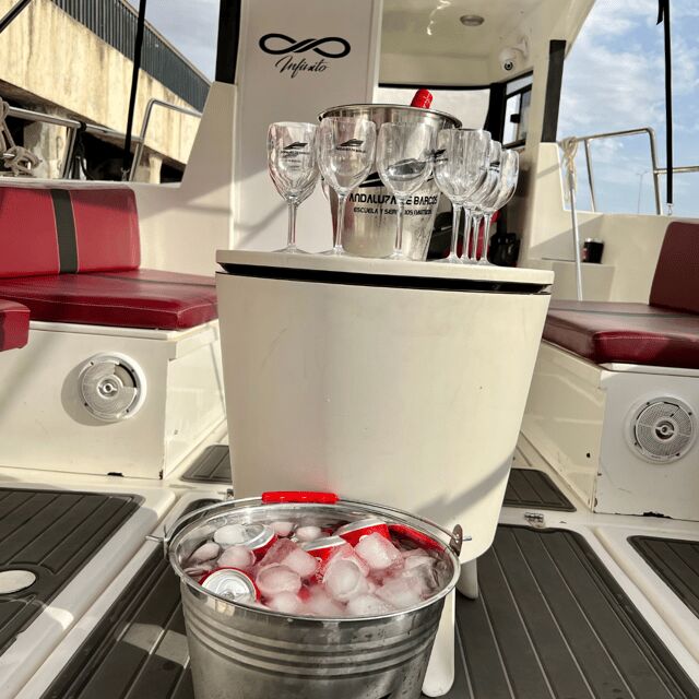 Private boat trip on the Guadalquivir - Discover a Personalized River Experience in Seville