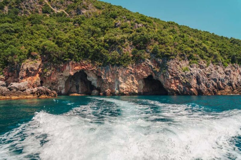 Private Boat Trip - Tongo Island - The Experience of the Guides and Tour Atmosphere