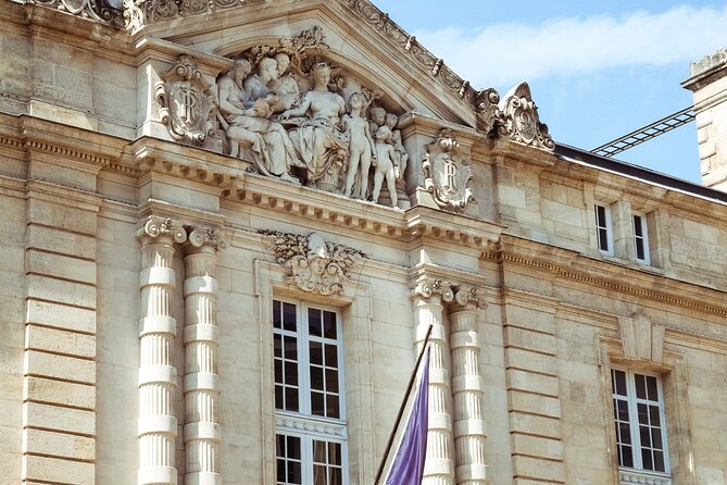 Private Bordeaux History Tour with a glass of Bordeaux wine. - Introduction to Bordeaux’s Past and Present