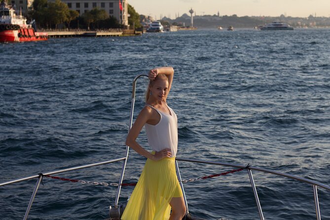 Private Bosphorus Sightseeing Cruise By Luxury Yacht in Istanbul - Exploring the Neighbors: Bebek and Üsküdar