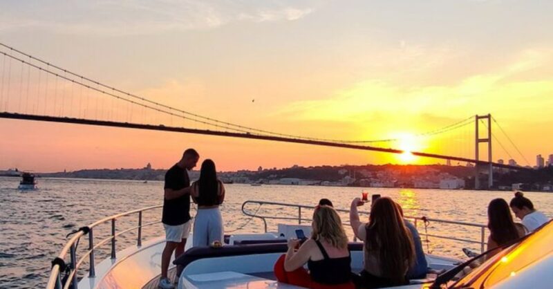 Private Bosphorus Sightseeing Cruise By Luxury Yacht - Key Points