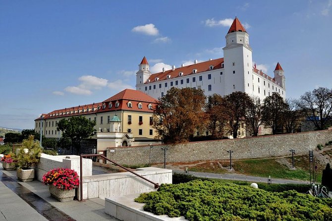 Private Bratislava Day Trip from Budapest with lunch - Explore Bratislava’s Historic Old Town