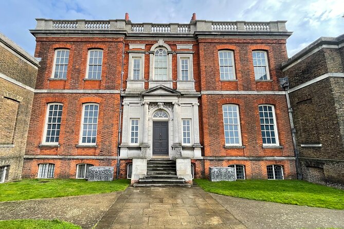 Private Bridgerton Walking Tour of Greenwich - The Significance of the Old Royal Naval College in Film and TV