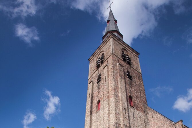 Private Bruges Churches Tour: Discover Michelangelo's Masterpiece - Admiring the Basilica of the Holy Blood