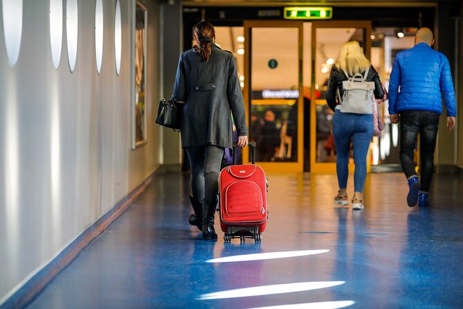 Private Bucharest Airport Transfer - Vehicle Options for Different Group Sizes