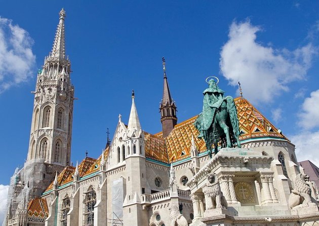 Private Buda Castle Walk with Entry to Matthias Church - Discover Budapest’s Buda Castle with a Private Guided Walk
