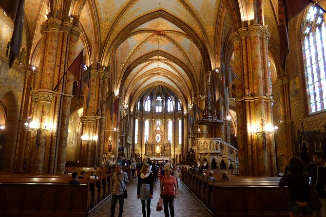 Private Buda Castle Walking Tour with Cake and Matthias Church - Culinary Delights: Snacks, Coffee, and Traditional Pastry