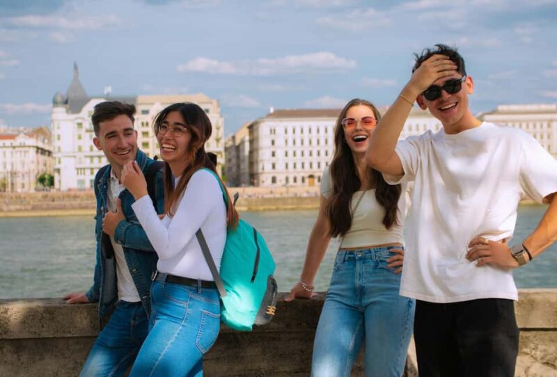 PRIVATE Budapest by Nights: GUIDED tour whit WINE tasting - Explore Budapest’s Nighttime Magic on a Private Guided Scooter Tour