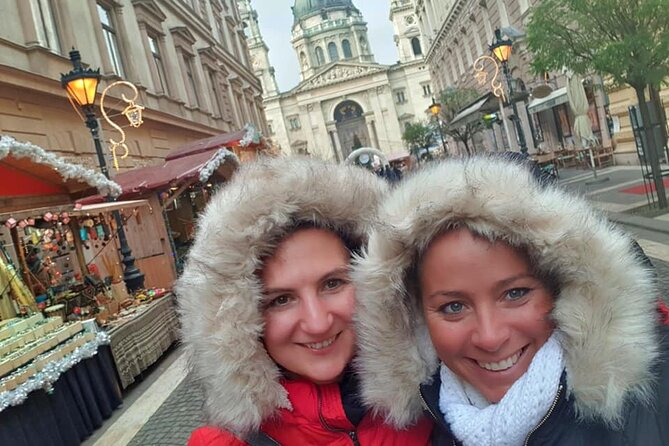 Private Budapest Christmas Market guided tour and Danube Evening cruise package - What Sets This Tour Apart