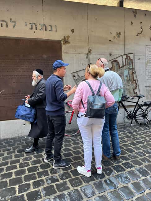 PRIVATE Budapest Jewish Heritage Walking Tour - Food Tasting - Key Points