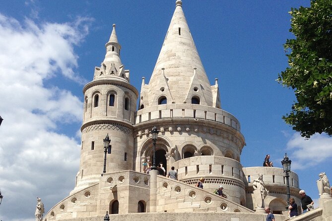 Private Budapest Sightseeing Tour: Royal Castle, Heroes Square, Chain Bridge - Exploring the Royal Palace and Castle District