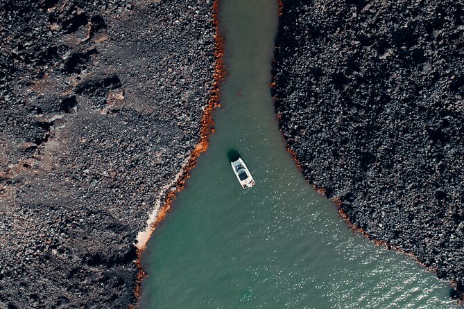 Private Caldera Cruise with Power Catamaran ENJOY incl. Meal & Drinks - The Experience of Sunsets and Sunrises