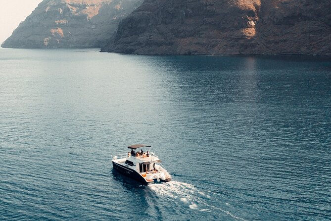 Private Caldera Cruise with Power Catamaran ENJOY incl. Meal & Drinks - Practical Details and Booking Tips