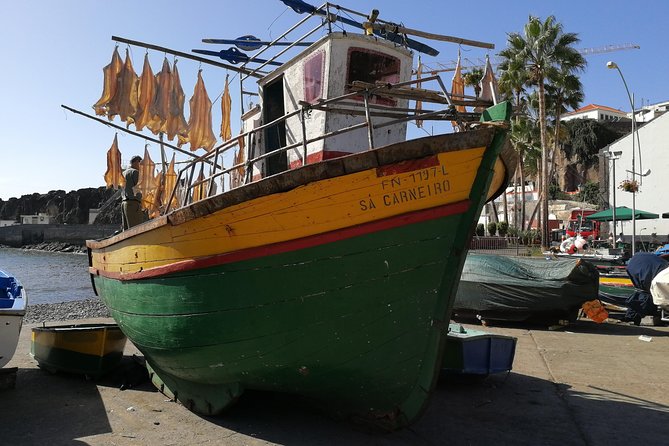 Private Câmara de Lobos Fishing Village Tour - Key Points