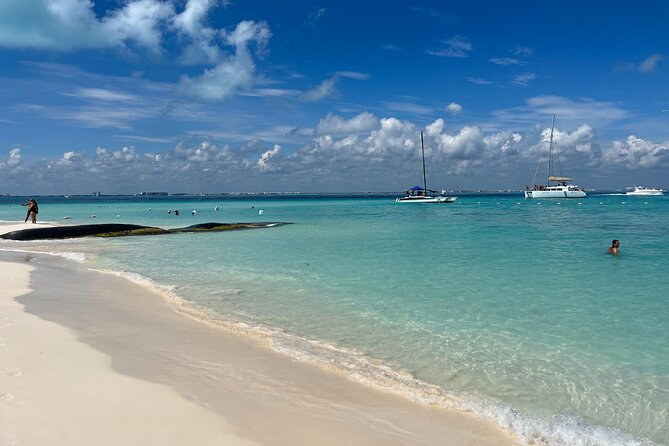 Private Cancun Boat Trip to Isla Mujeres with Snorkeling - Practical Details: Meeting Points and Additional Costs