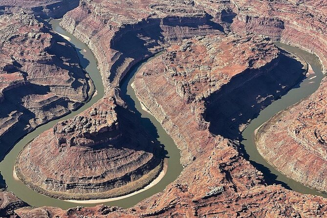 Private Canyonlands and Arches National Parks Combo Air Tour - The Flight: Live Narration and Clear Communication