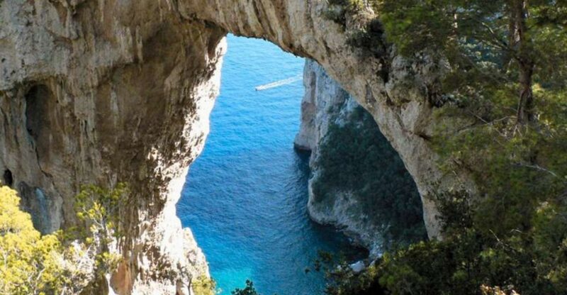 Private Capri Excursion by boat from Sorrento - Explore Capris Famous Bays on a Private Boat from Sorrento