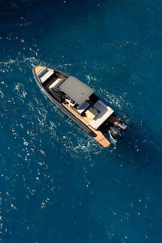 Private Captain Cruise - Returning to Vlichada: A Relaxed End to the Day