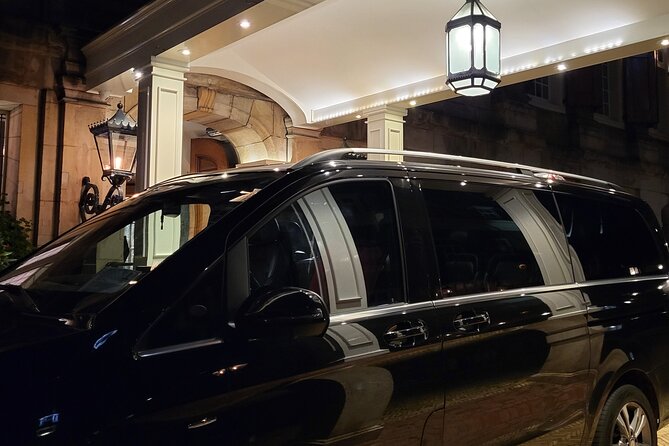 Private Car or Minivan Amsterdam to Schiphol Airport - Key Points