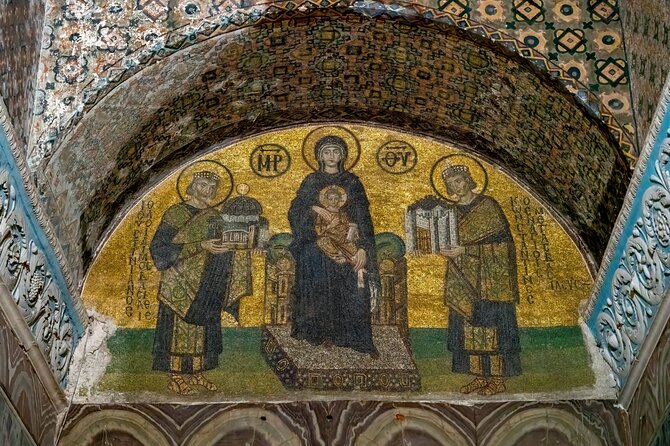 Private Car Tour of Istanbul Old City and Top Attractions - Logistics and Comfort During the Tour