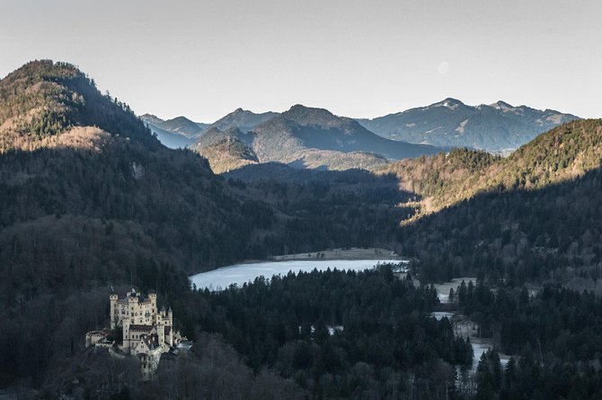 Private Castle Tour from Munich: Neuschwanstein, Hohenschwangau, and Linderhof - Walking Through the Gardens of Linderhof Castle
