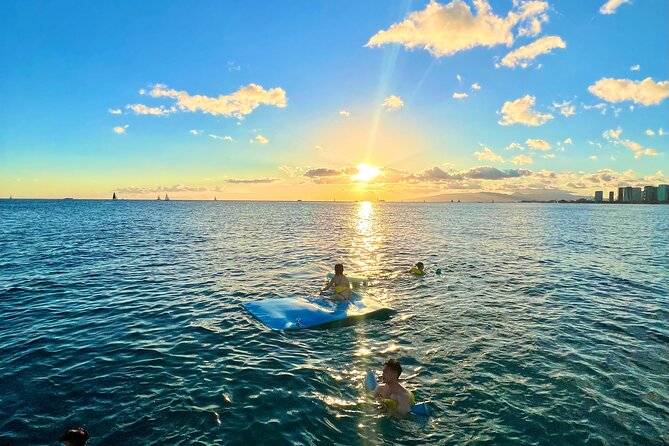 Private Catamaran Sunset Sail in Waikiki - Amenities Included for a Comfort-Focused Experience