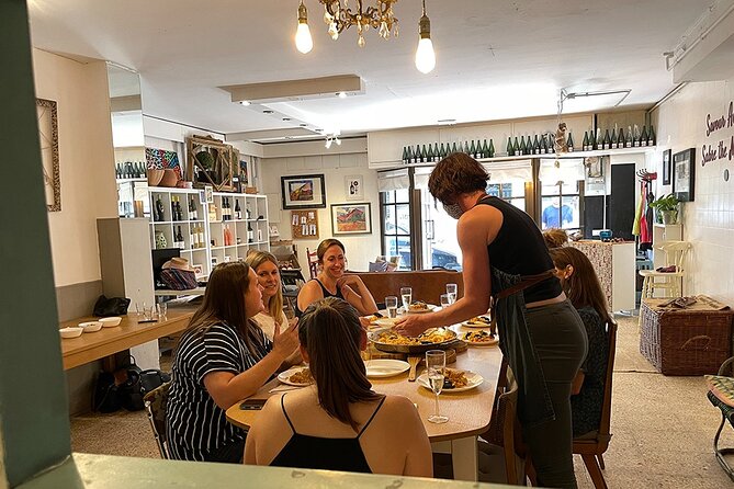 Private Cava Sabrage and Paella Class in Barcelona - Key Points