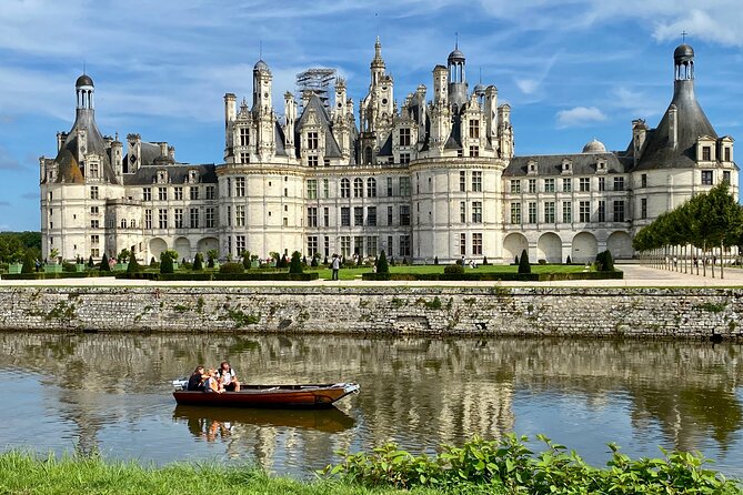 Private Chambord, Chenonceau, Da Vinci Clos Lucé Trip from Paris - Return to Paris with a Day Full of Impressions