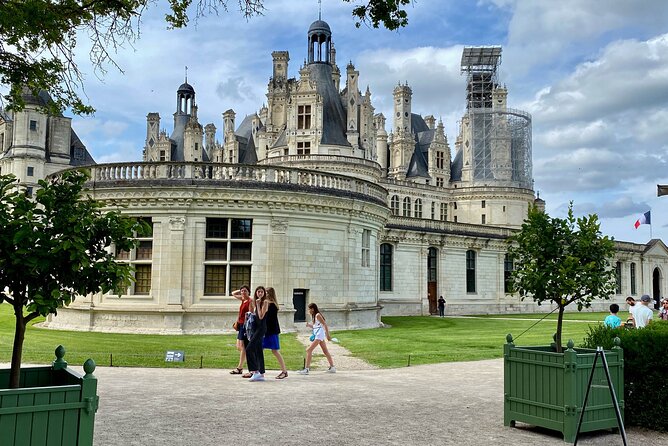 Private Chambord, Chenonceau, Da Vinci Clos Lucé Trip from Paris - Valuable Inclusions and Practical Details