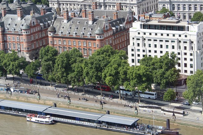 Private Chauffeur Driven London Sightseeing and Shopping Trip - Logistics: Pickup, Duration, and Flexibility