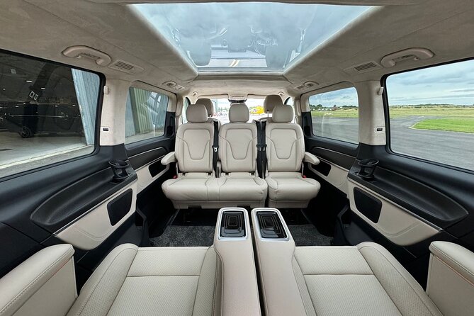 Private Chauffeured Tour to Hampton Court Palace from London - Accessibility and Practical Details