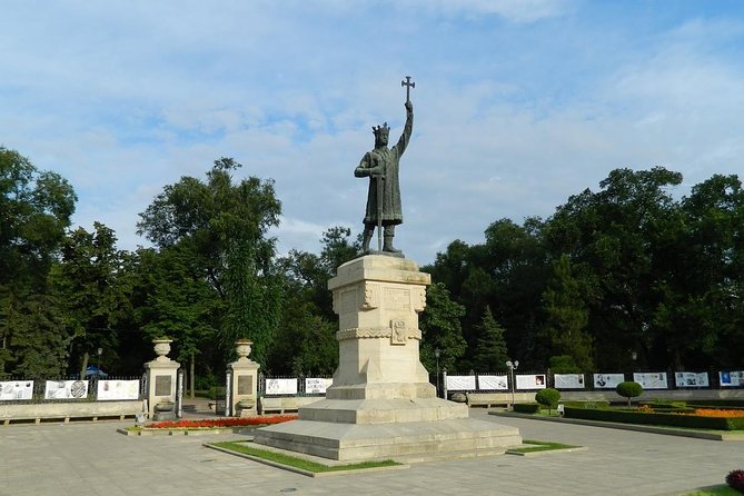 Private Cherry Liqueur Tour from Chisinau - Who Will Appreciate This Tour Most?