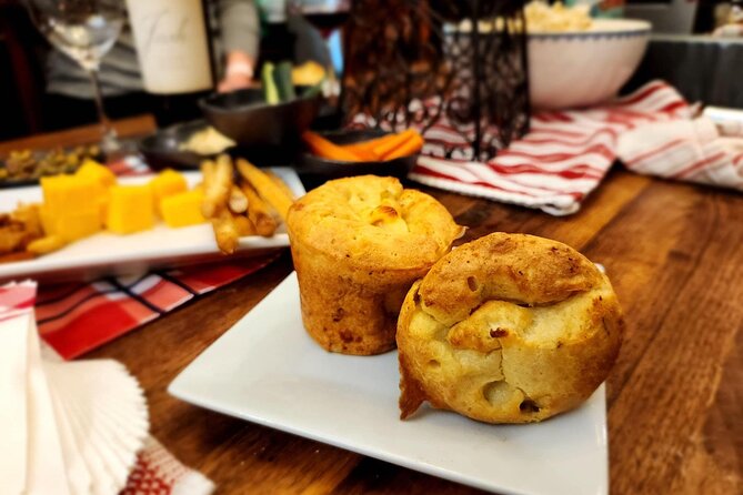 Private Chicago-style deep dish pizza or pasta making class - Discover a Private Cooking Experience in Naperville for Authentic Chicago-Style Pizza or Pasta