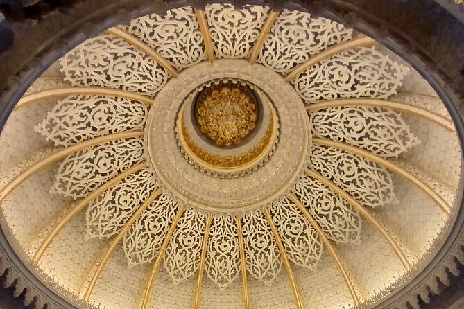 Private Chilled Daytrip to Sintra - Explore the Hidden Gem of Monserrate Palace and Gardens