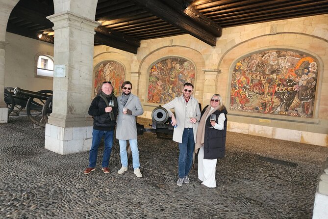 Private Chocolate Tour in Geneva by Tuk Tuk - Notable Strengths Highlighted in Reviews