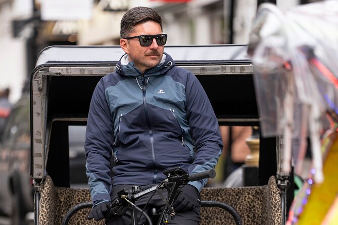 Private Christmas Lights Tour London - Discover the Charm of London’s Christmas Lights in a Private Rickshaw Tour