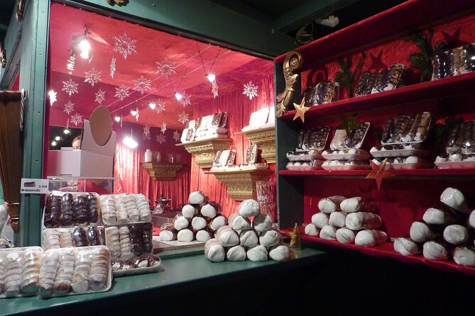 Private Christmas Market Tour in Salzburg - Exploring Mirabellplatz and Its Festive Ambiance