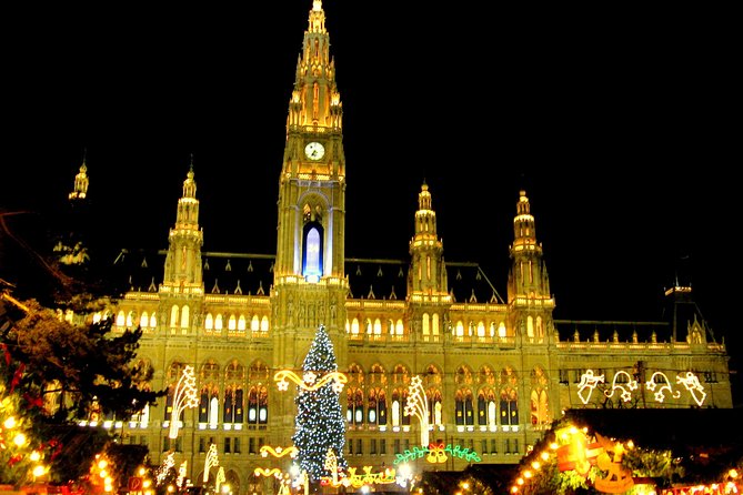 Private Christmas Markets Walking Tour Vienna - Exploring the Golden Quarter: Kohlmarkt, Graben, and Café Culture