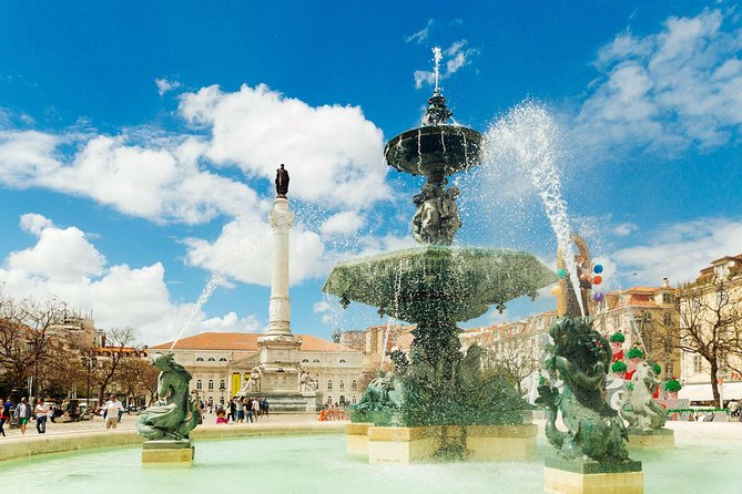 Private City Kickstart Tour: Lisbon - The Architectural and Cultural Significance of Lisbon Cathedral