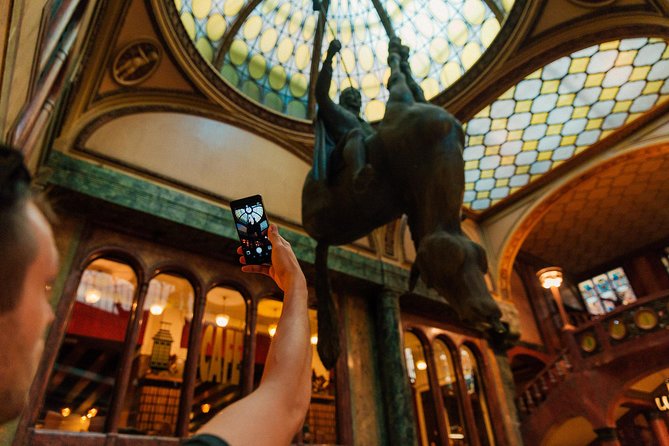 Private City Kickstart Tour: Prague - Passing by the Church of Our Lady before Týn