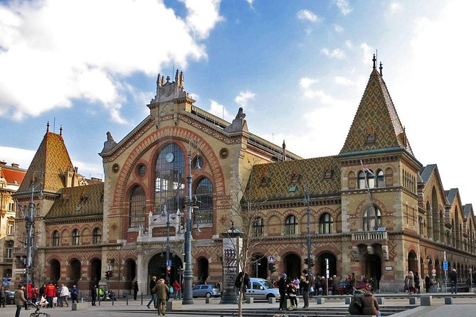 Private City Tour in Budapest 6 hours - Logistics and Comfort: Private Vehicle and Walking Balance