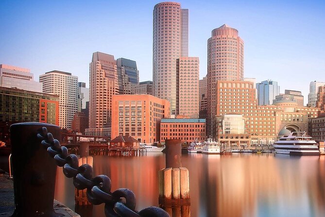 Private City Tour of Boston, Lexington, and Concord - Scenic Breaks at Boston Public Garden and Acorn Street
