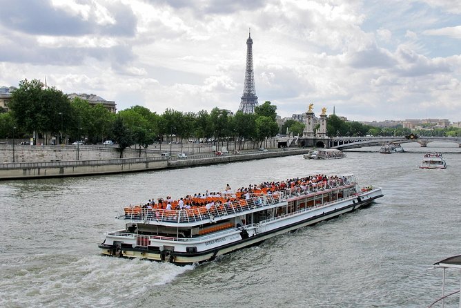 Private City Tour of Paris & River Cruise with Hotel Pick-Up - Visiting the Eiffel Tower and Its Surroundings