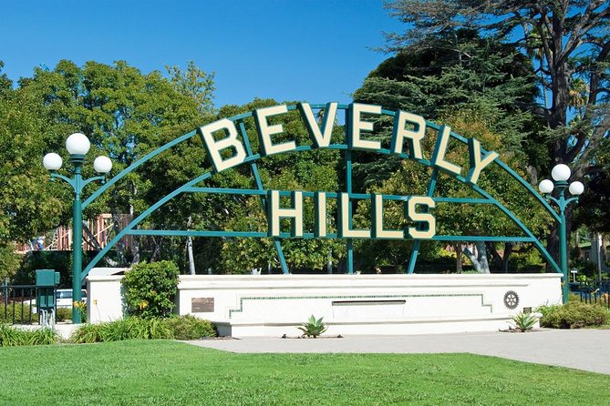 Private City Tour of the Los Angeles Area - Cultural and Shopping Treasures at the Farmers Market and The Grove