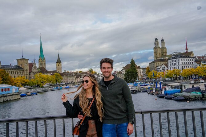 Private City Tour & Photoshoot with a Local in Zurich - Accessibility and Personalization