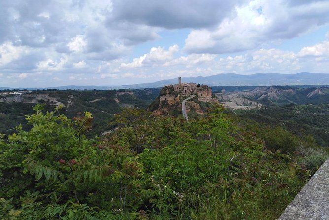 PRIVATE Civita di Bagnoregio and Orvieto Wine Tasting -Ebike tour - Savoring Local Cuisine and Wine in Orvieto