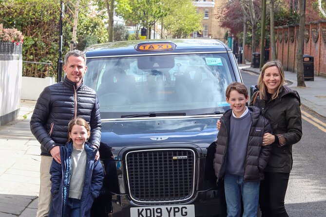 Private Classic London Taxi Tour - Trafalgar Square and Nelson’s Column: Heart of City Life